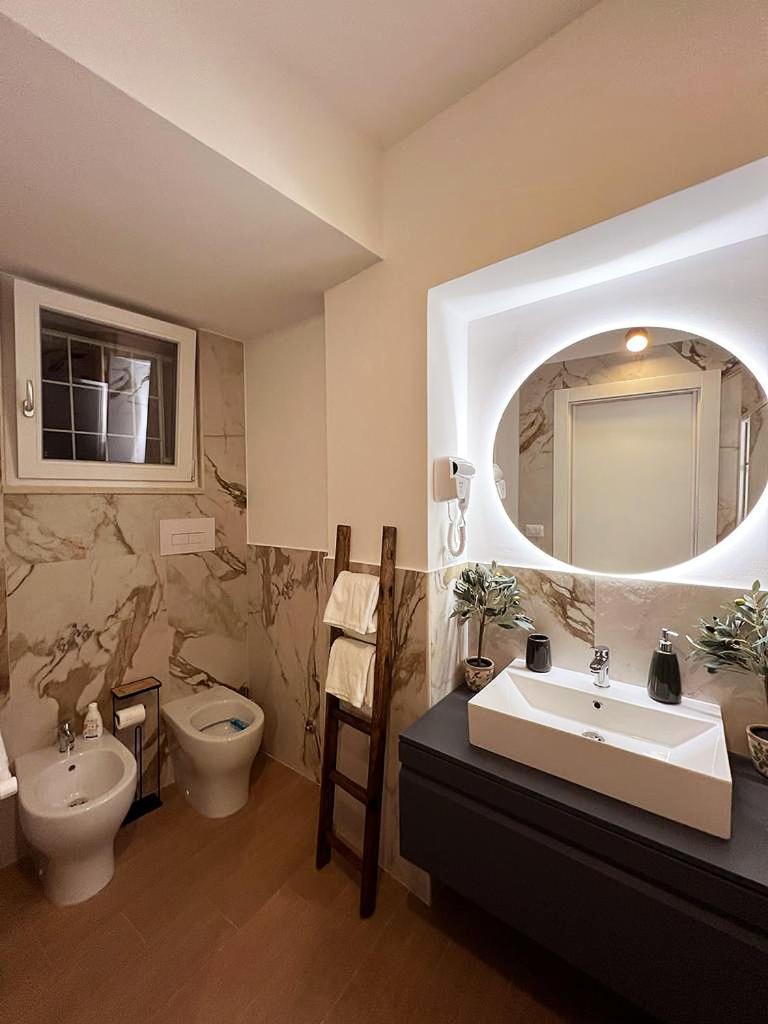 Palazzo Donnamaria Apartment Manfredonia Luaran gambar